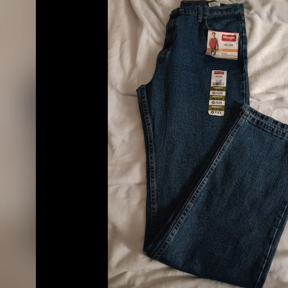 Wrangler Other - Men's wrangler blue jeans size 36x36 new